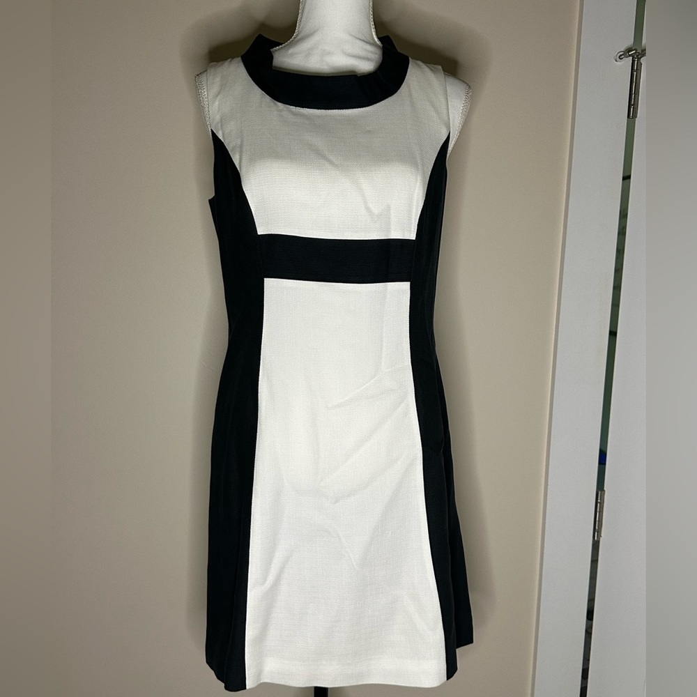 Cute black and white sheath dress, size 6 Rachel Zoe